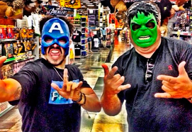Caio Castro posa de máscara ao lado do pai - Reprodução/Instagram