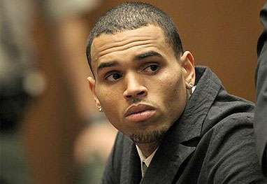 Chris Brown é preso por violação de condicional - Getty Images