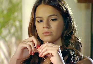 Em Família: Luiza diz que já sentiu atração por mulher - Em Família/TV Globo