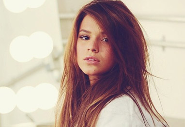 Em conversa com fãs, Bruna Marquezine afasta volta com Neymar: 'Parem de fantasiar' - Reprodução