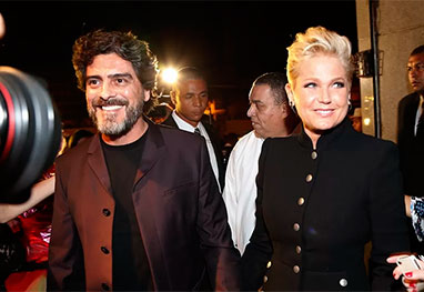 Xuxa se derrete de amores pelo namorado: ‘Quero viver e morrer ao lado do Junno’ - AgNews