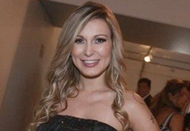 Andressa Urach confessa: 'Fiz pacto com uma pomba-gira' - Ag News
