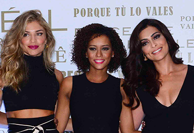 Juliana Paes, Grazi Massafera, Taís Araújo e outras divas participam de evento - AgNews