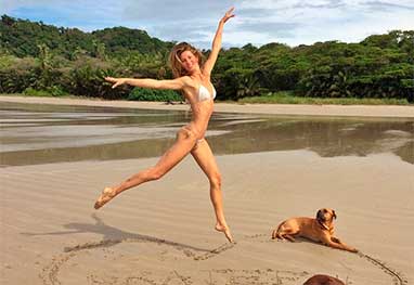 Gisele Bündchen aproveita praia da Costa Rica e se diz 'agradecida' - Instagram