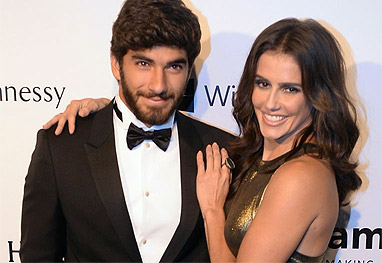 Deborah Secco pode marcar casamento na praia - Ag.News