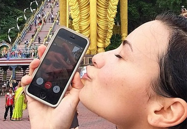 Demi Lovato abusa da tecnologia para ter companhia do namorado durante turnê - Reprodução Instagram