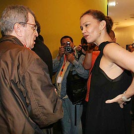 Daniel Filho conversa com Júlia Lemmertz