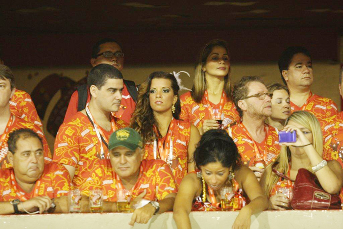 A galera do camarote Brahma curte o desfile do Salgueiro