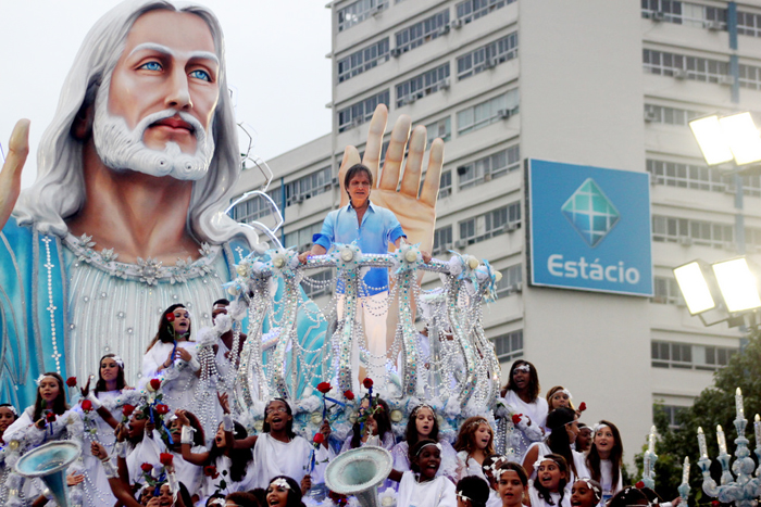 Roberto é só emoção