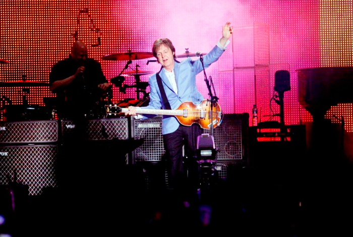 Paul McCartney dá um show de música no Rio