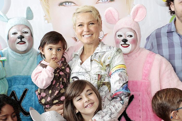 Klara Castanho também participou do DVD e estava no lançamento