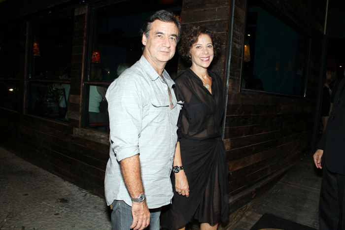 Famosos marcaram presença na inauguração.