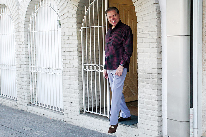 Silvio Santos cuida do visual em São Paulo