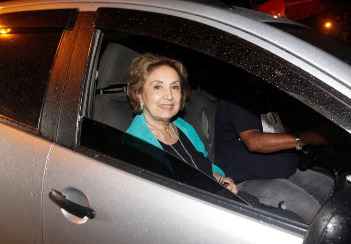 Eva Wilma chegou para a festa na casa de Wolf Maya