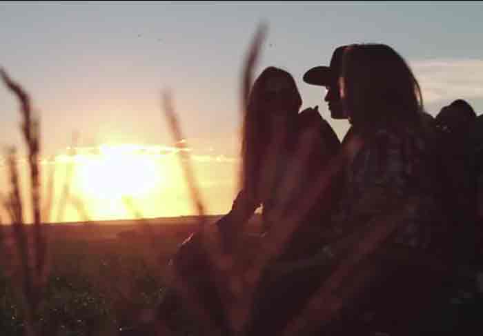 Veja o videoclipe do ex-BBB Fael com a dupla Jads e Jadson