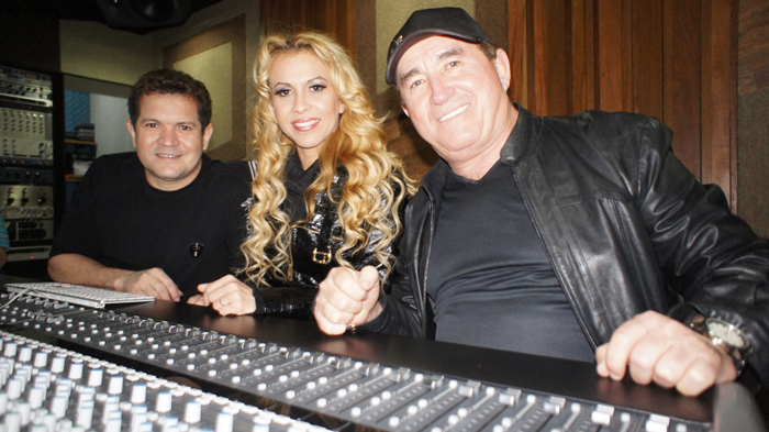 Amado Batista e Calypso gravam música romântica. Veja vídeo