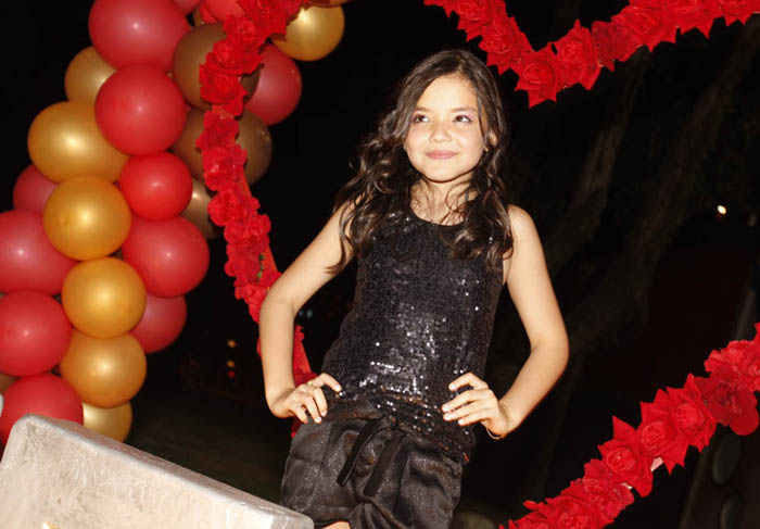 Stefany Vaz comemora 9 anos