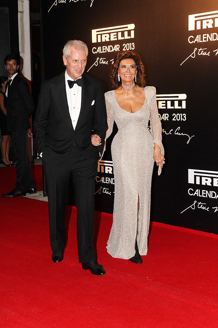 Sophia Loren e o presidente da Pirelli