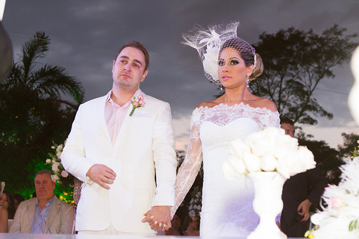 Mayra Cardi se casa em cerimônia surpresa com Greto Guariz