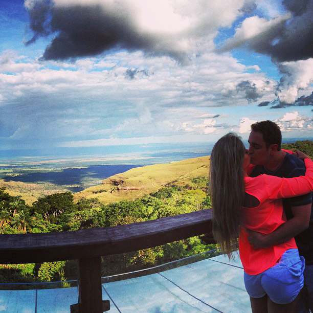 Recém-casados, Mayra Cardi viaja com o amado para Chapada dos Guimarães