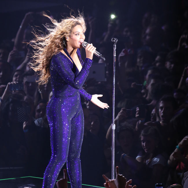 Beyoncé aumenta segurança com medo de fã perseguidor