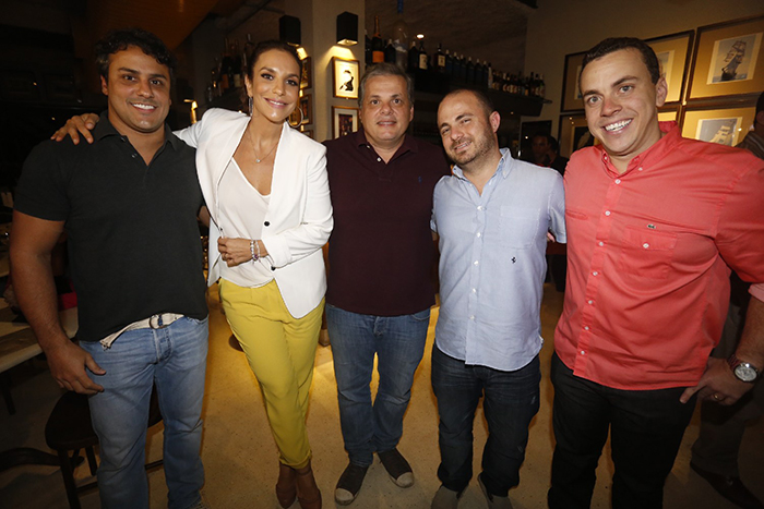 Ivete Sangalo participa de lançamento de Festival em Salvador