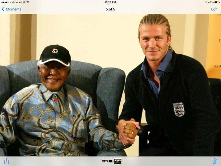 David Beckham posta foto com Nelson Mandela para homenageá-lo