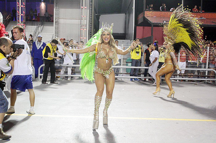 Acadêmicos do Tatuapé convoca São Jorge para seu desfile