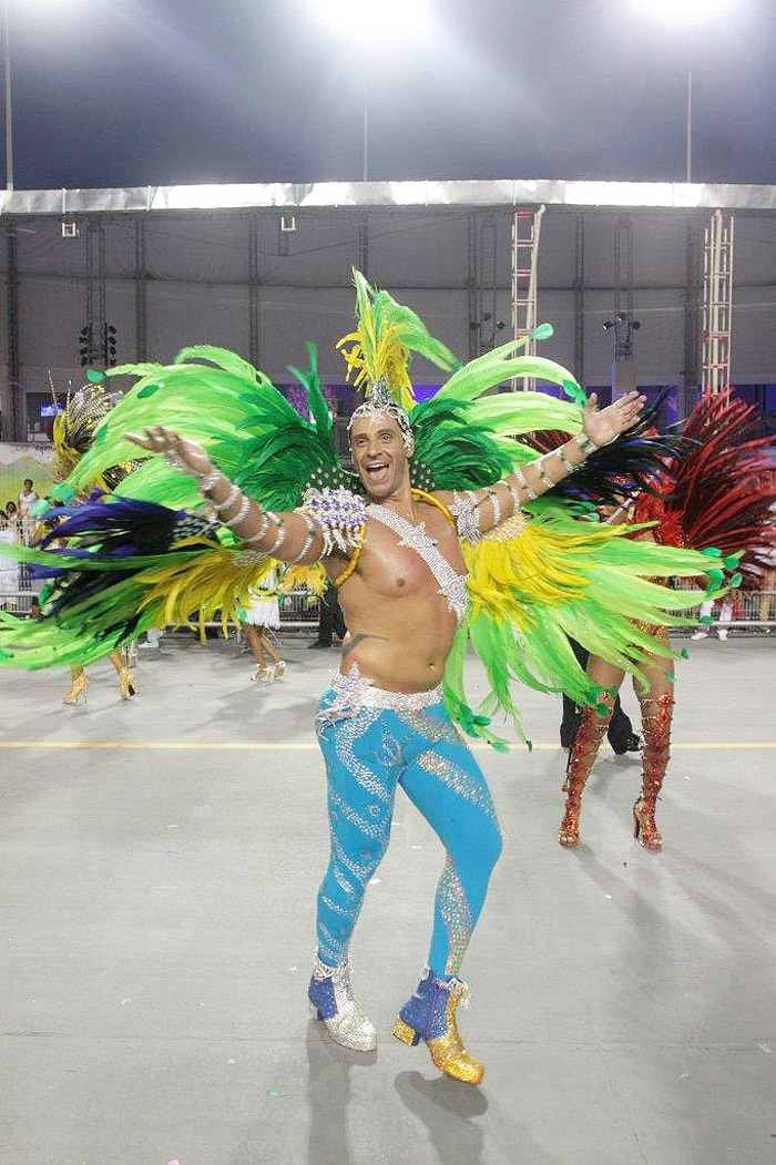 Acadêmicos do Tatuapé convoca São Jorge para seu desfile