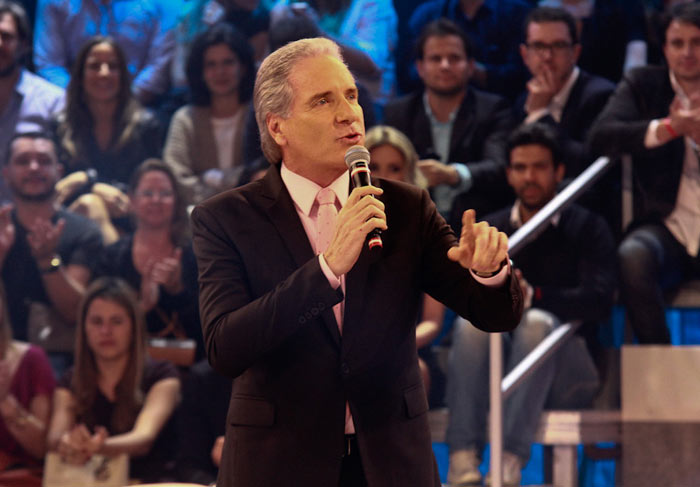 Roberto Justus apresenta final do Aprendiz Celebridades