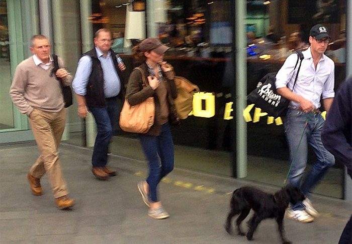 William e Kate viajam de trem por Londres - Foto: Grosby Group