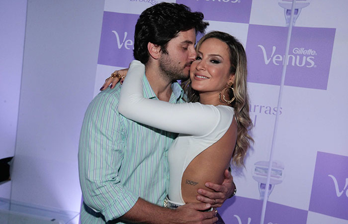 Claudia Leitte, Ivete Sangalo e Sabrina Sato esbanjam beleza em evento em Salvador, Bahia 