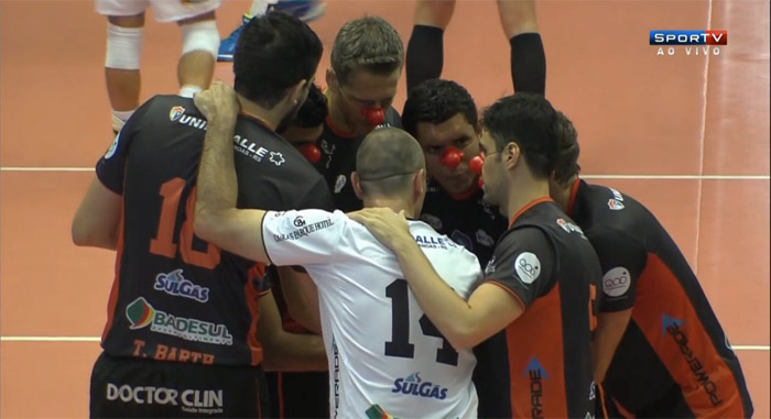 Sheilla Castro, Ana Moser e mais atletas se revoltam com escândalo de corrupção no vôlei