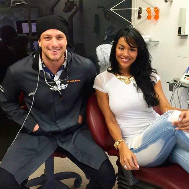 Aline Bernardes cuida do sorriso - OFuxico