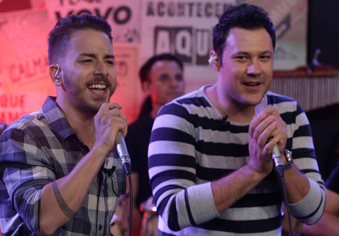 Júnior Lima e João Bosco e Vinícius soltam a voz em gravação de programa