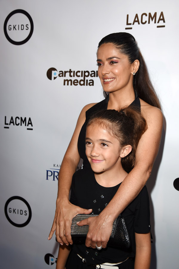 Salma Hayek divulga filme ao lado da filha em Los Angeles