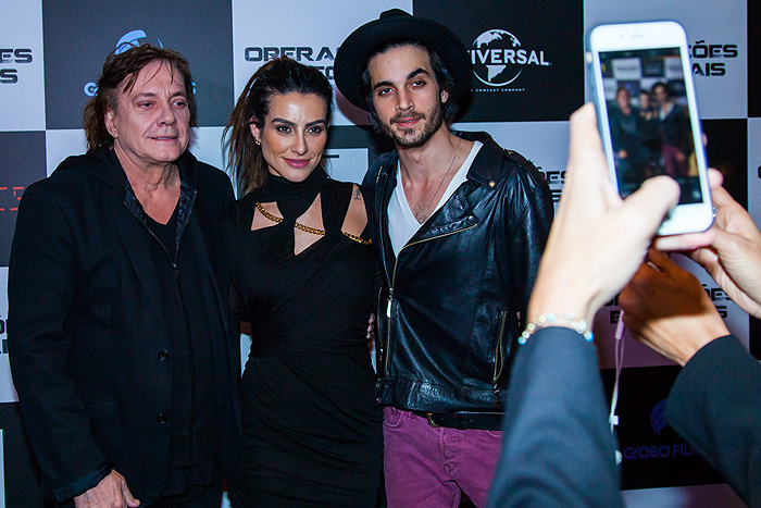 A família posou para as fotos juntos