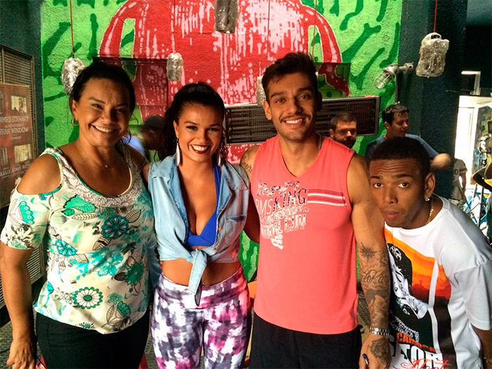 MC Sabrina grava participação em Malhação