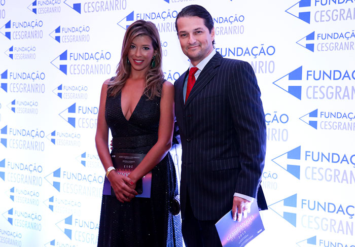 Marcelo Serrado e a esposa Roberta Fernandes