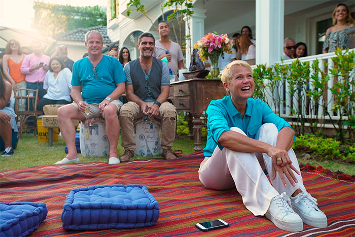 Xuxa marca presença em aniversário de Tania Mara