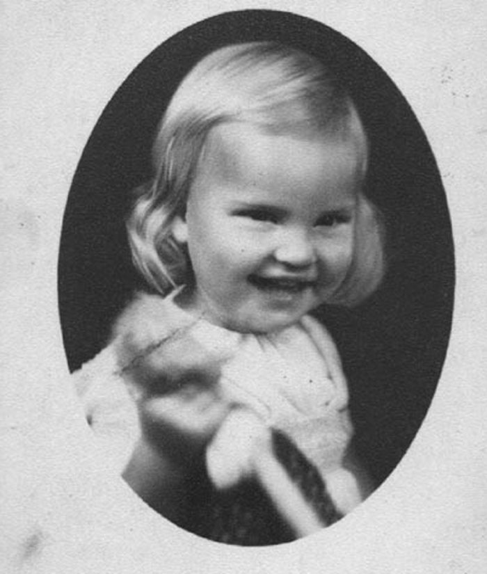 Elke Maravilha aos 2 anos