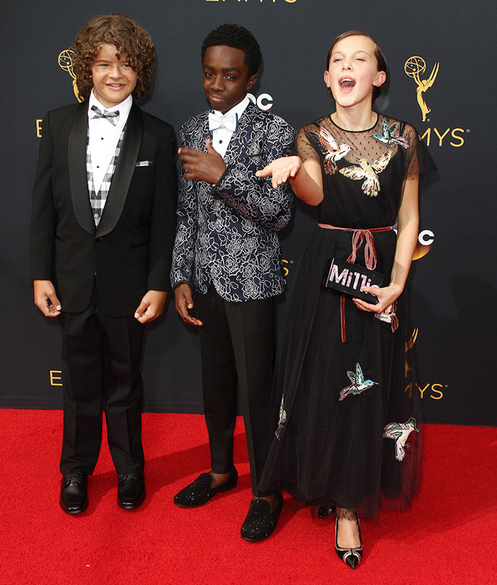 Gaten Matarazzo, Caleb McLaughlin e Millie Bobby Brown, elenco infantil de Stranger Things