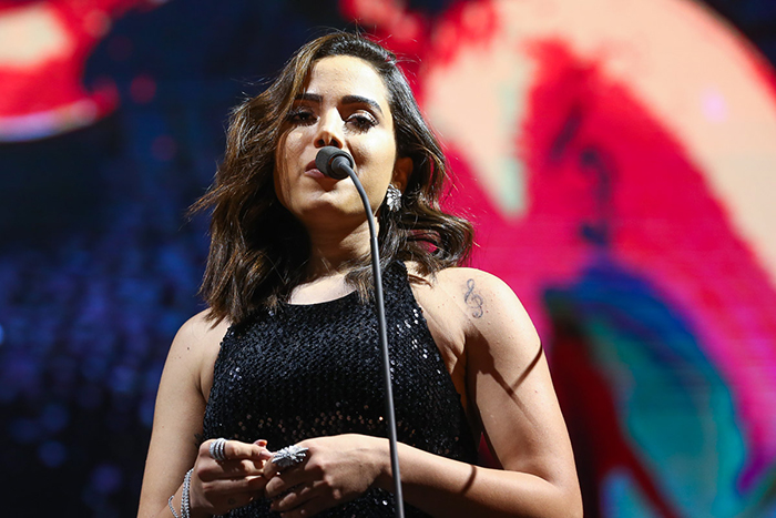 Anitta se apresenta com Andrea Bocelli em São Paulo