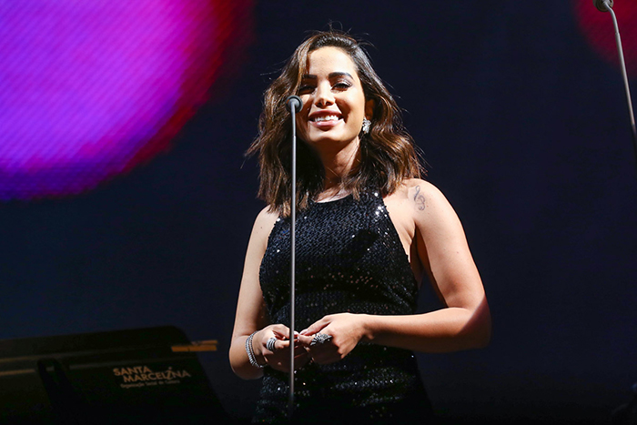 Anitta se apresenta com Andrea Bocelli em São Paulo
