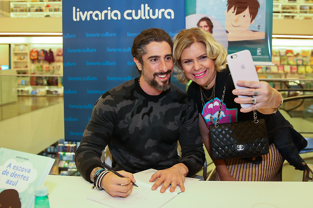 Marcos Mion lança livro infantil para homenagear o filho