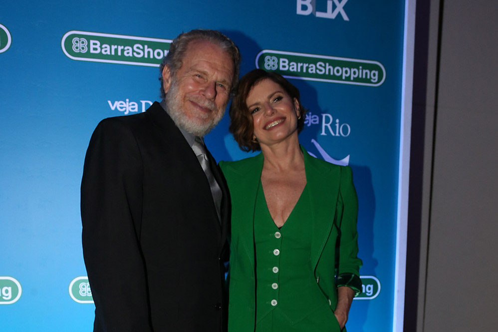 Famosos participam do Prêmio Cariocas do Ano