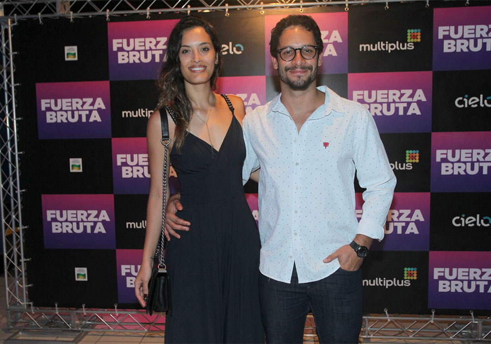  Famosos aplaudiram a estreia de Fuerza Bruta, no Rio