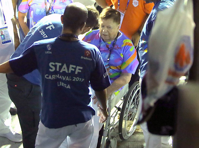 Boni passa mal em plena Sapucaí