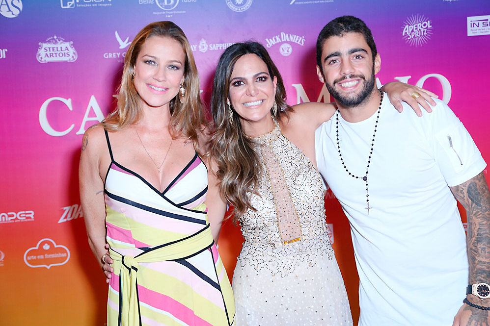 Carol Sampaio com Luana Piovani e Pedro Scooby