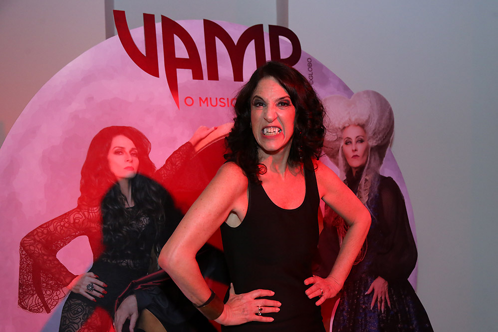 Famosos na sessão para convidados do espetáculo Vamp, no Rio